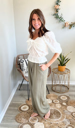The perfect olive pant